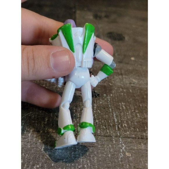 Toy Story Disney Pixar Buzz Lightyear astronaut toy figure - Picture 3 of 4